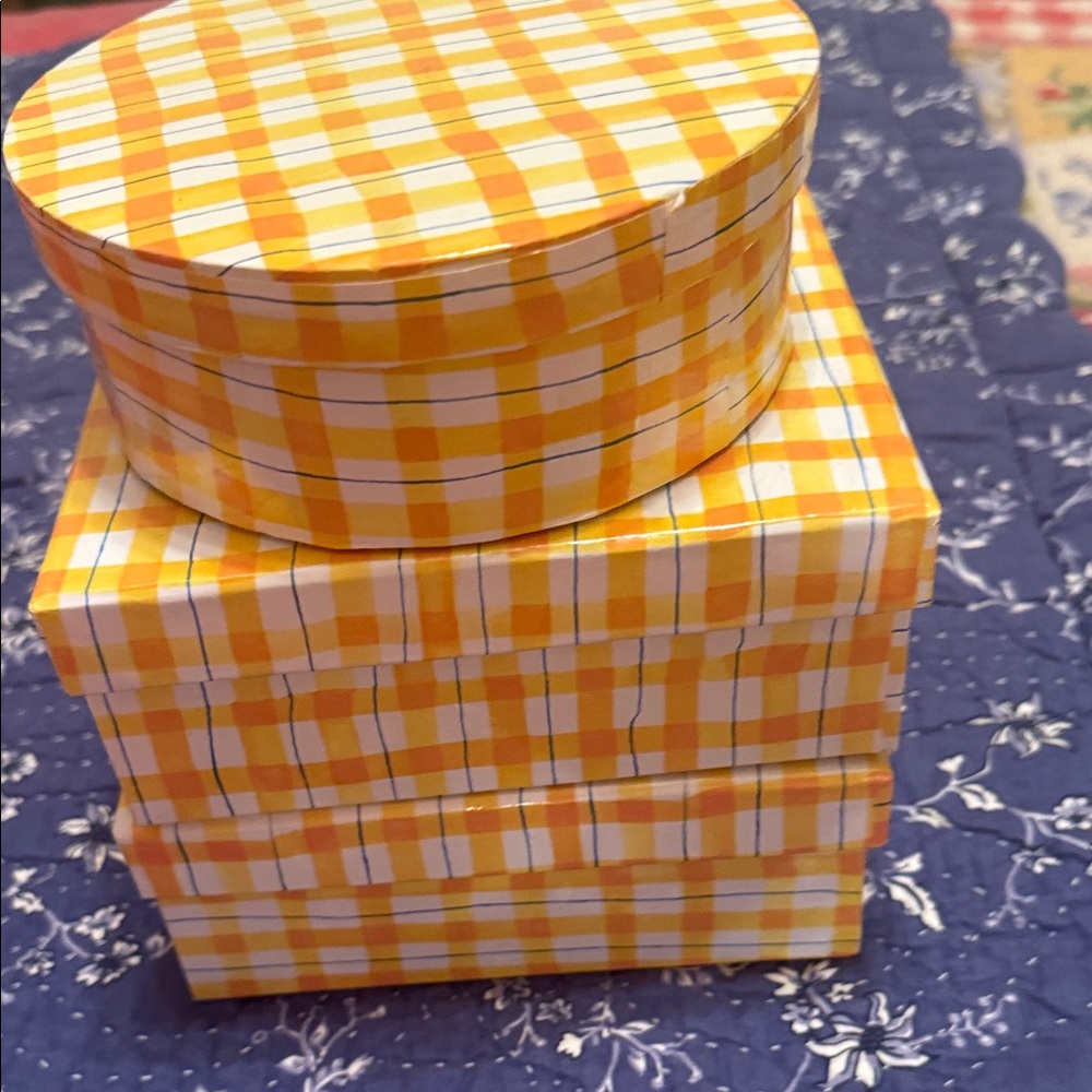 Yellow Gingham Storage Box Set - Picture 13 of 16
